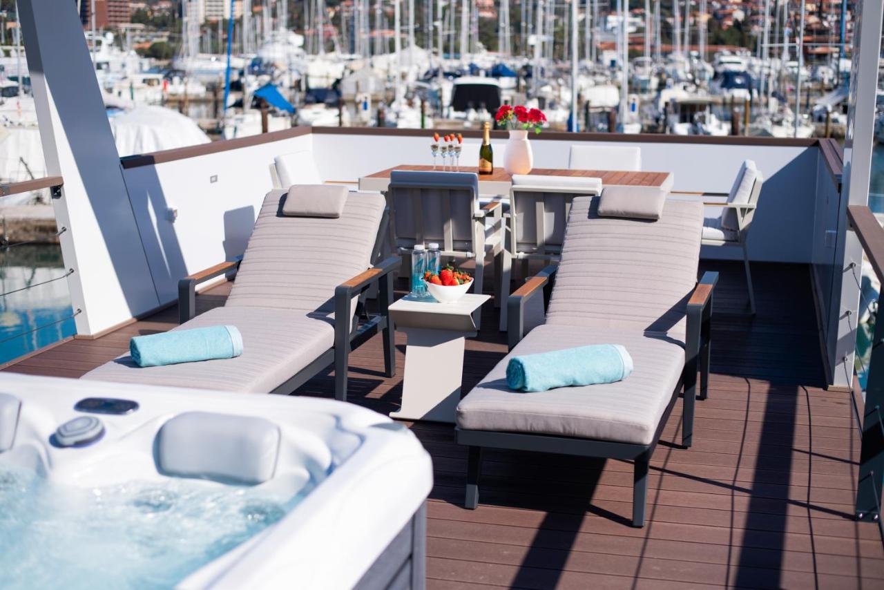 הוילה Adria Portoroz Luxury Houseboat מראה חיצוני תמונה